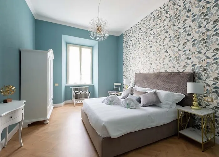 Colosseum 10steps Away, Marco Aurelio Luxury House Apartament *
