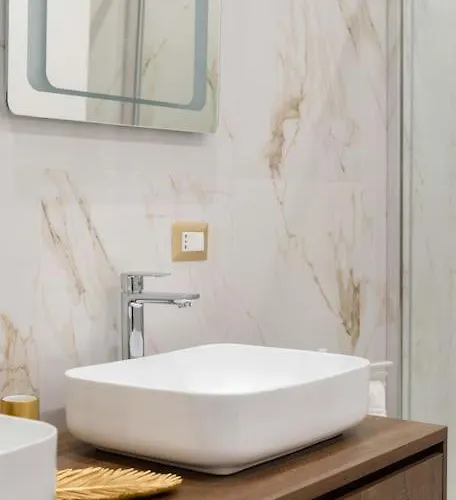 Colosseum 10steps Away, Marco Aurelio Luxury House Apartament Rzym